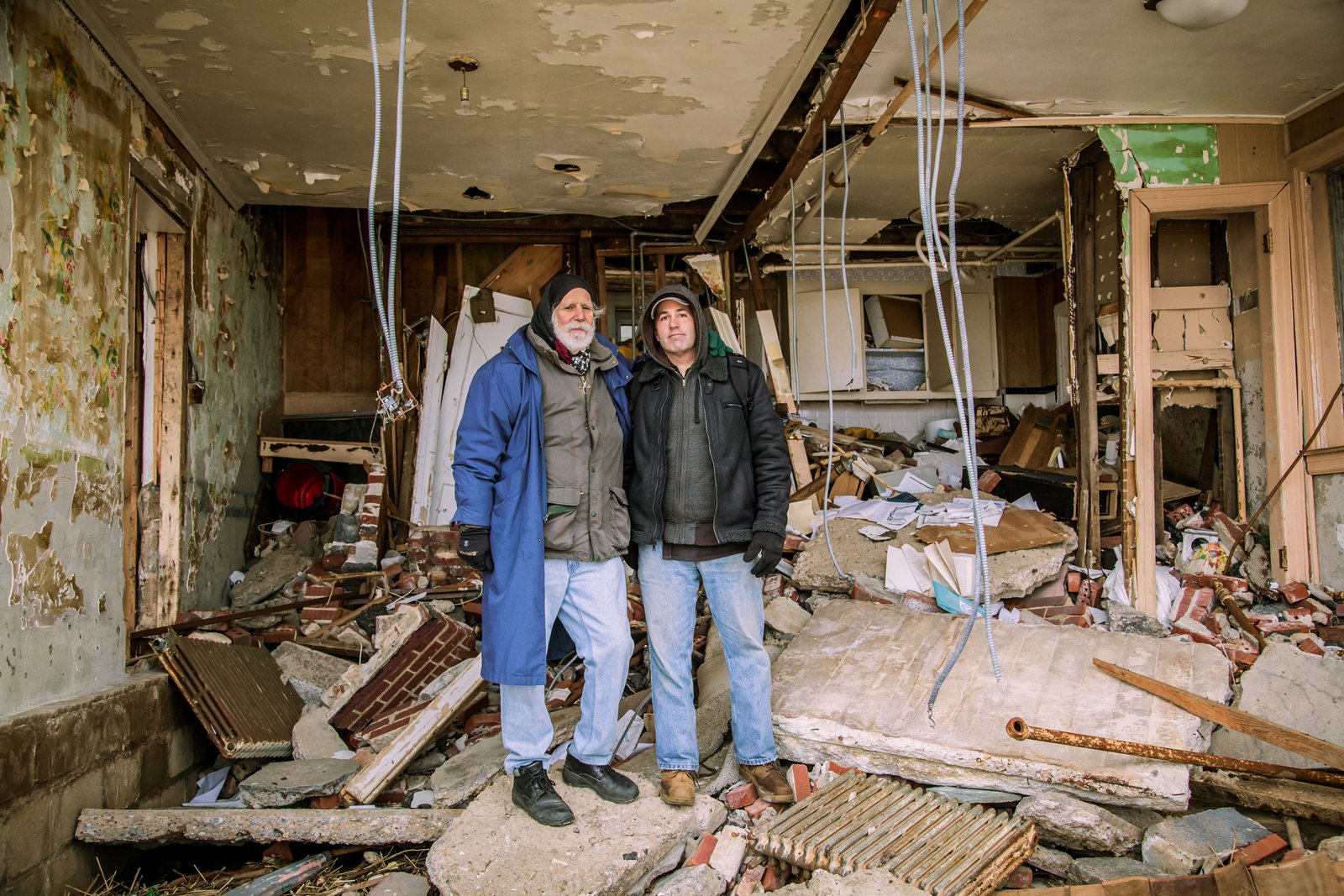 art-of-sandy-mo-geo-cover-seagate 2-62.jpg